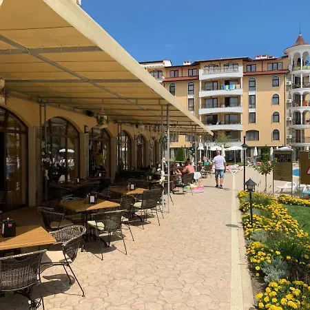 Royal Sun Aparthotel 2*